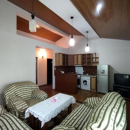 Lucy Holiday Home Yerevan Exterior foto