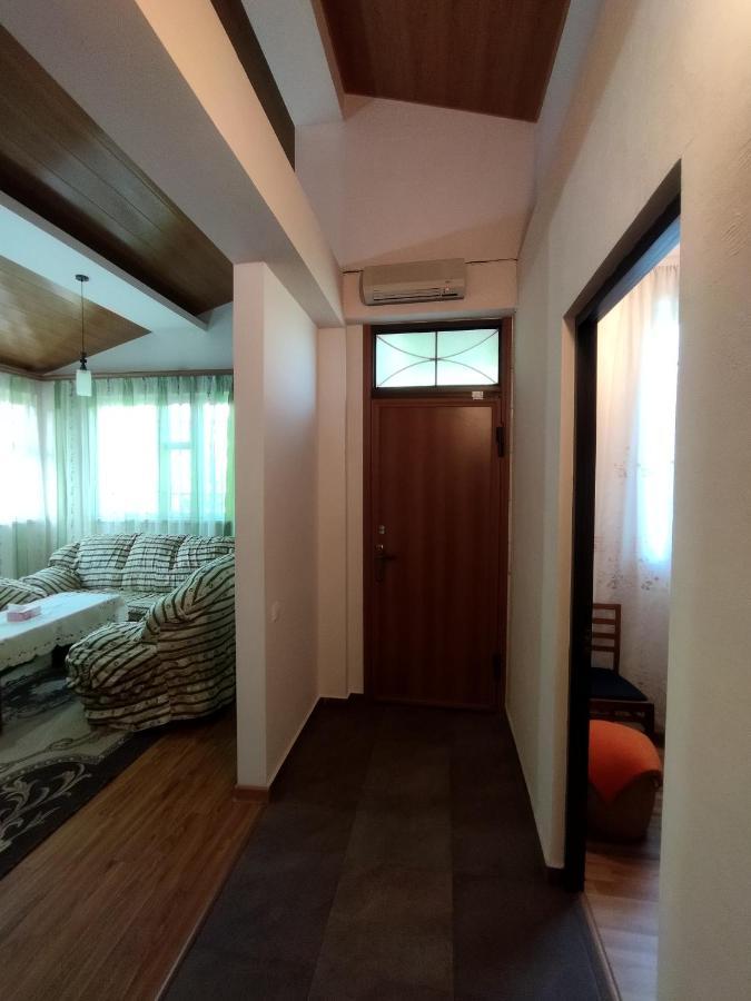 Lucy Holiday Home Yerevan Exterior foto