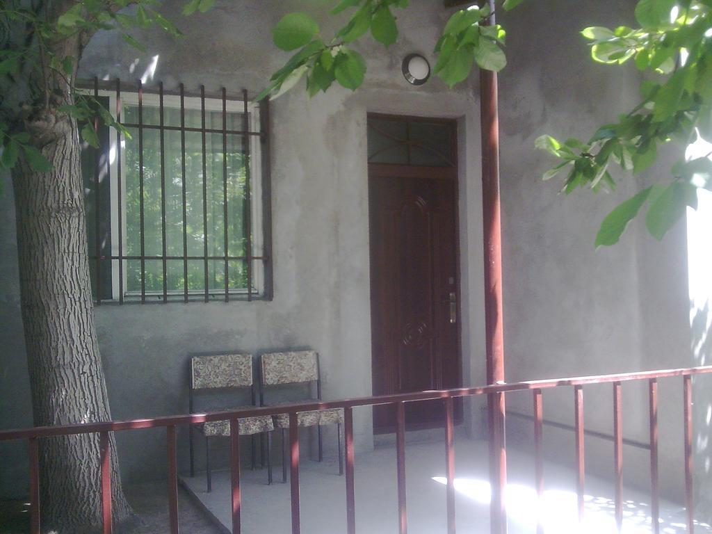 Lucy Holiday Home Yerevan Exterior foto